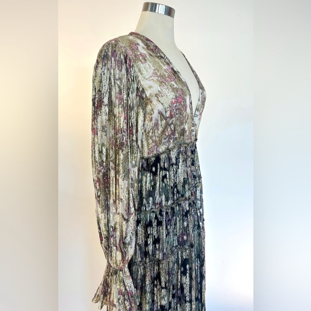NWT! 🐚 Free People | ROCOCO SAND | Cara Metallic Floral V Neck Kaftan Small - Picture 3 of 11